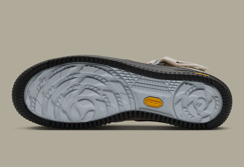Nike Air Force 1 Mid GTX Vibram