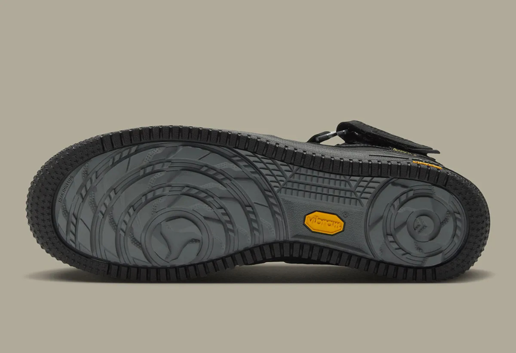 Nike Air Force 1 Mid GTX Vibram